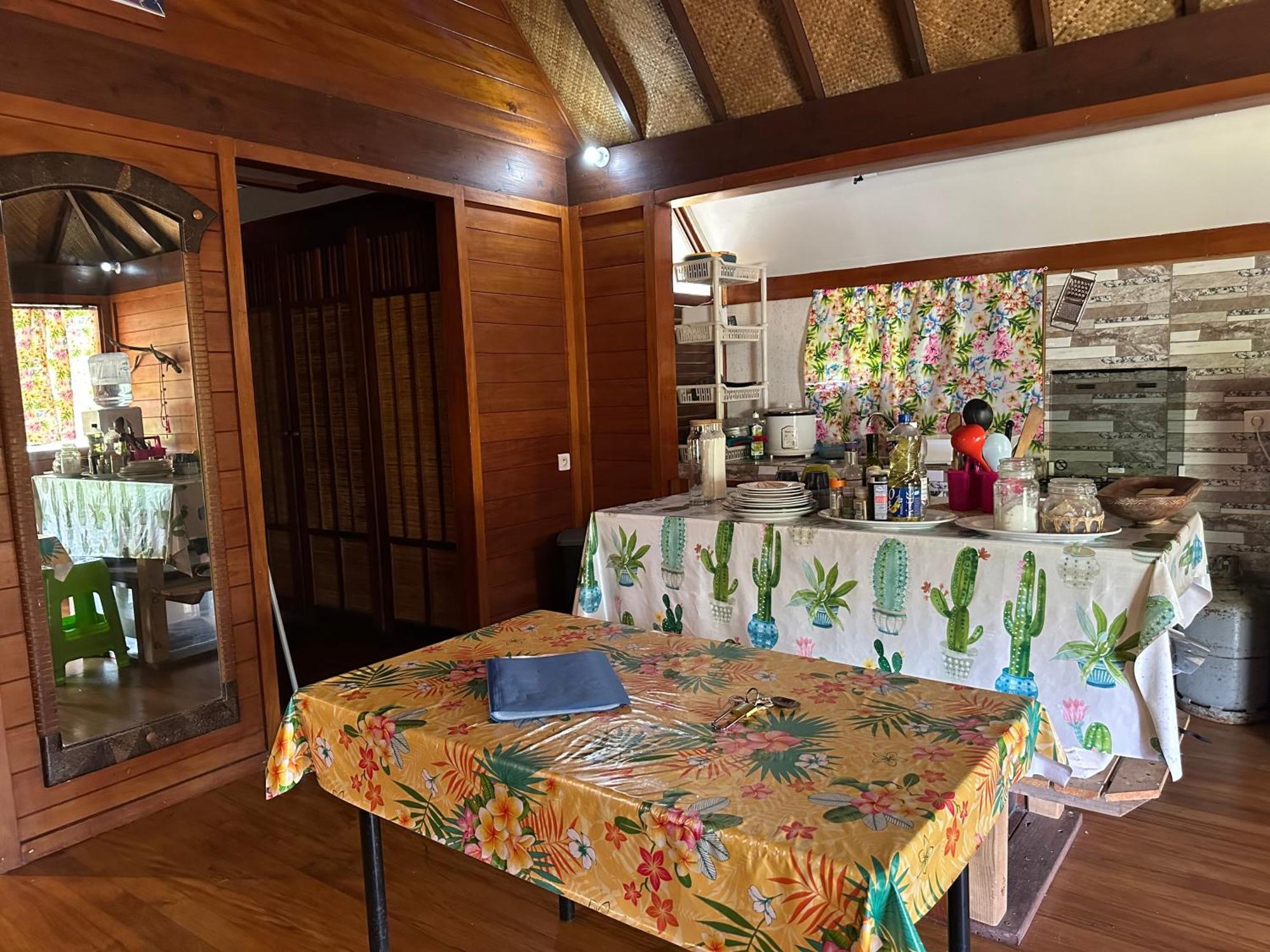 Vaiotaha Lodge Бора Бора Екстериор снимка